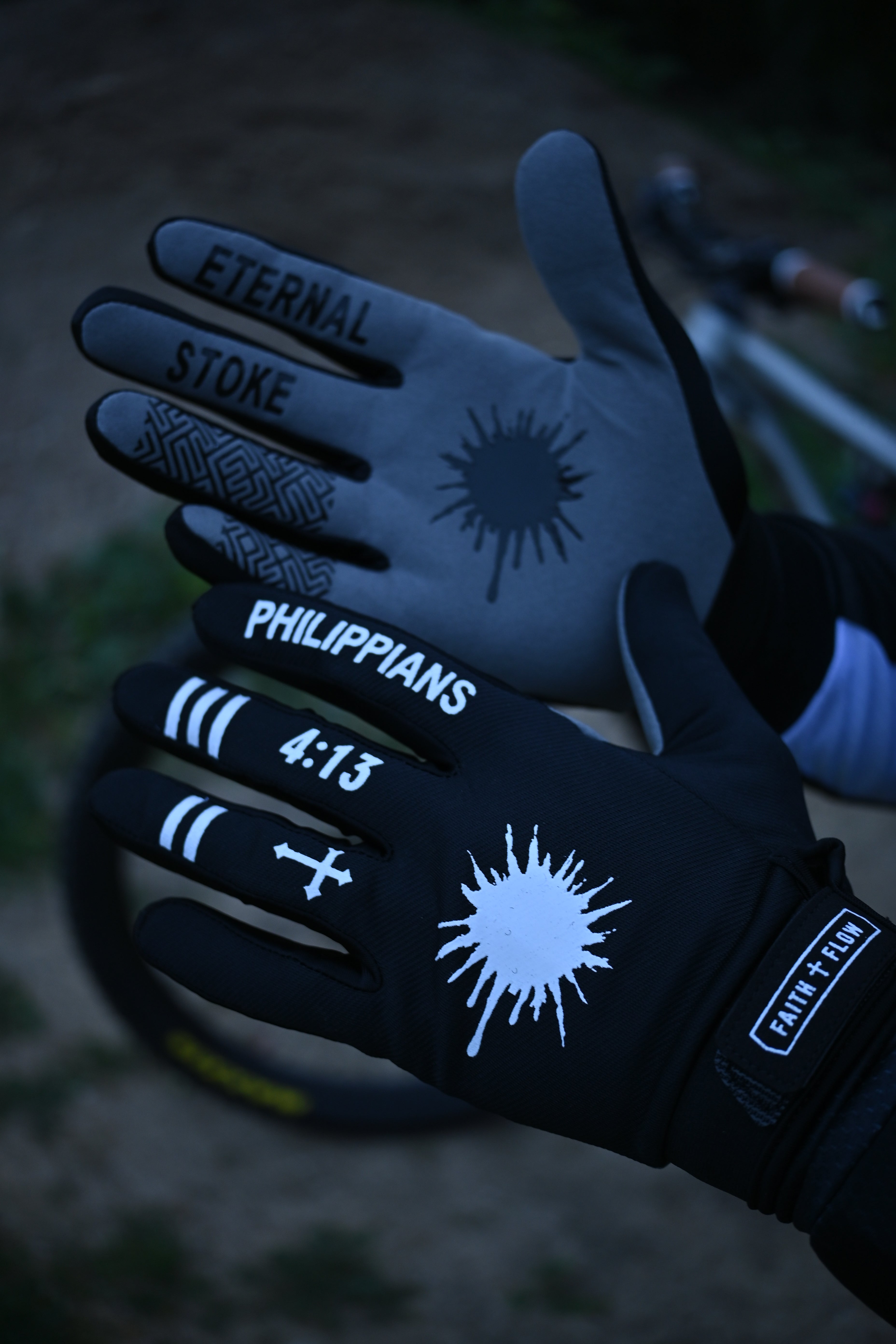 Faith ✝️ Flow riding gloves *FREE shipping*