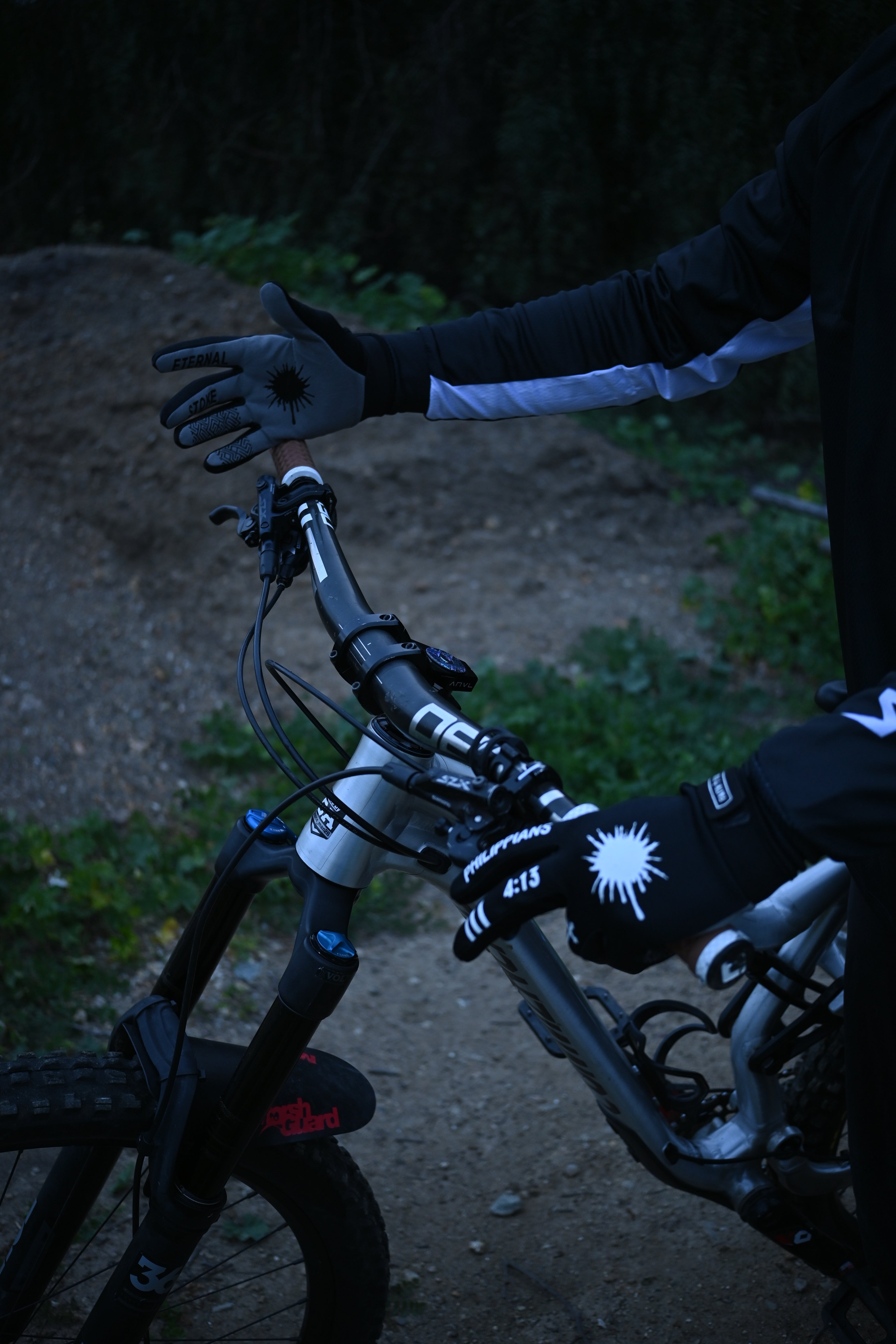 Faith ✝️ Flow riding gloves *FREE shipping*